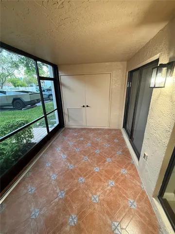 $2,500 | 11933 Northwest 11th Street, Unit 11933, Pembroke Pines, FL 33026