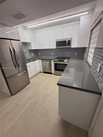 $2,500 | 11933 Northwest 11th Street, Unit 11933, Pembroke Pines, FL 33026