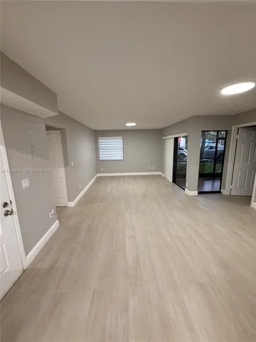 $2,500 | 11933 Northwest 11th Street, Unit 11933, Pembroke Pines, FL 33026