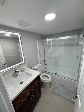 $2,500 | 11933 Northwest 11th Street, Unit 11933, Pembroke Pines, FL 33026