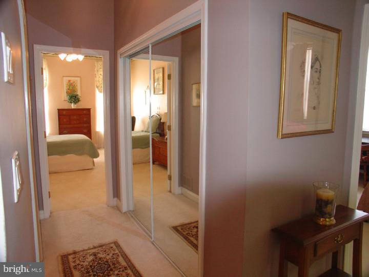 18 Stanford Road East Pennington, NJ 08534 - Photo 17 of 23 Hallway
