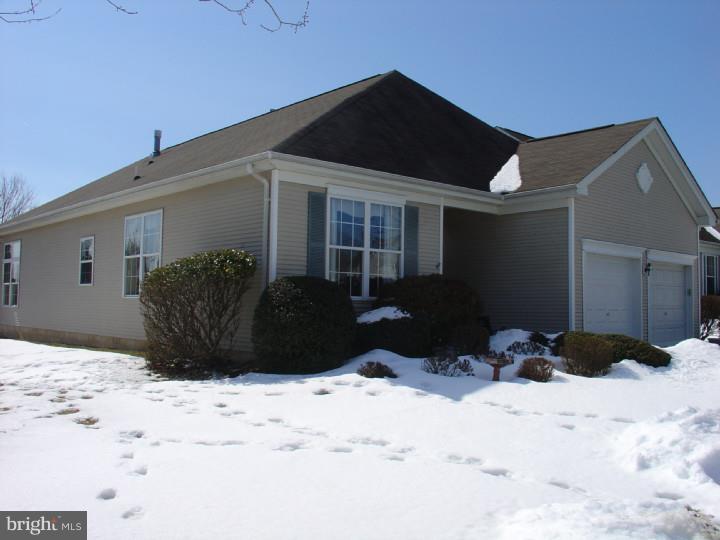 18 Stanford Road East Pennington, NJ 08534 - Photo 3 of 23 View