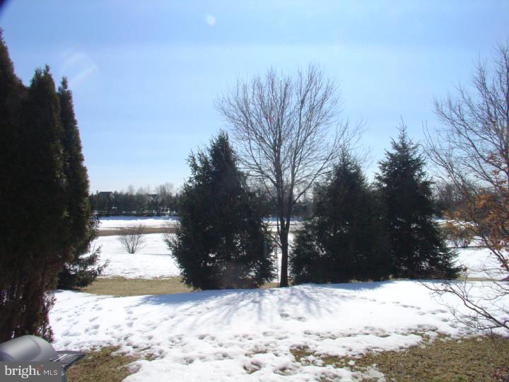 18 Stanford Road East Pennington, NJ 08534 - Photo 4 of 23 Exterior Back