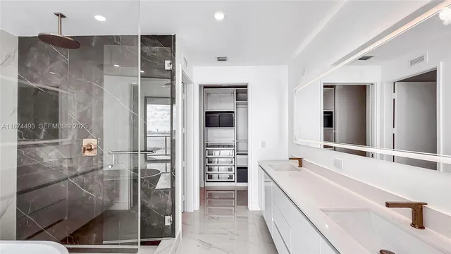 $5,700 | 700 Northeast 24th Street, Unit 2704, Miami, FL 33137