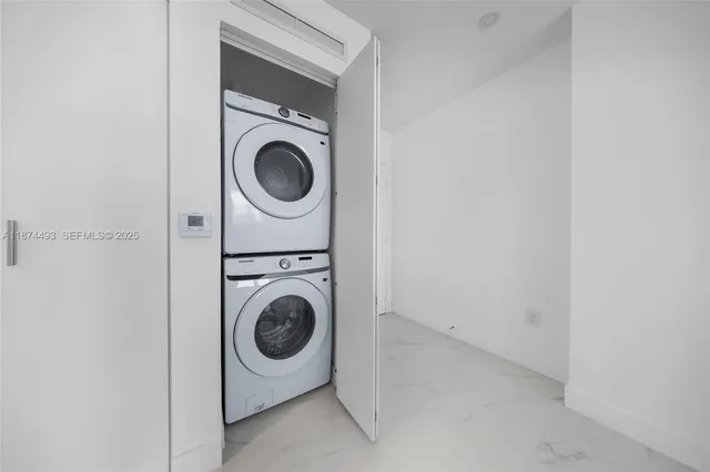 $5,700 | 700 Northeast 24th Street, Unit 2704, Miami, FL 33137