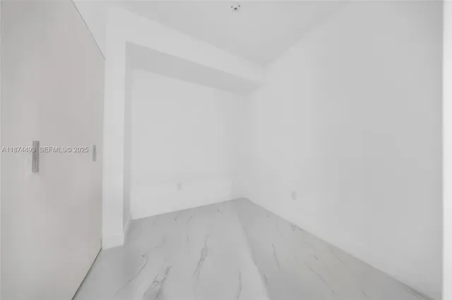 $5,700 | 700 Northeast 24th Street, Unit 2704, Miami, FL 33137