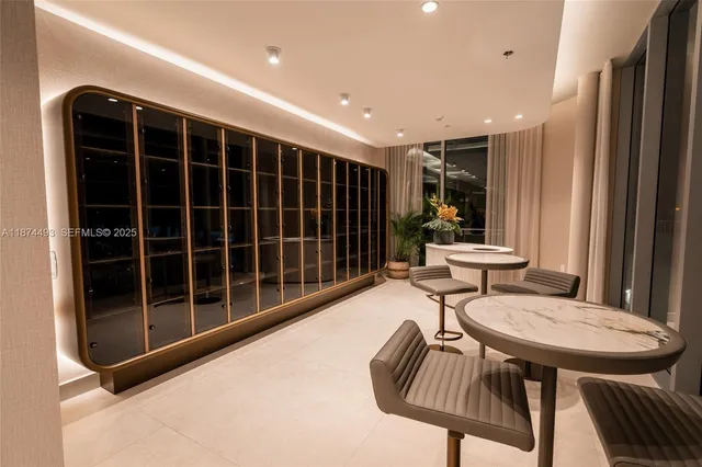 $5,700 | 700 Northeast 24th Street, Unit 2704, Miami, FL 33137