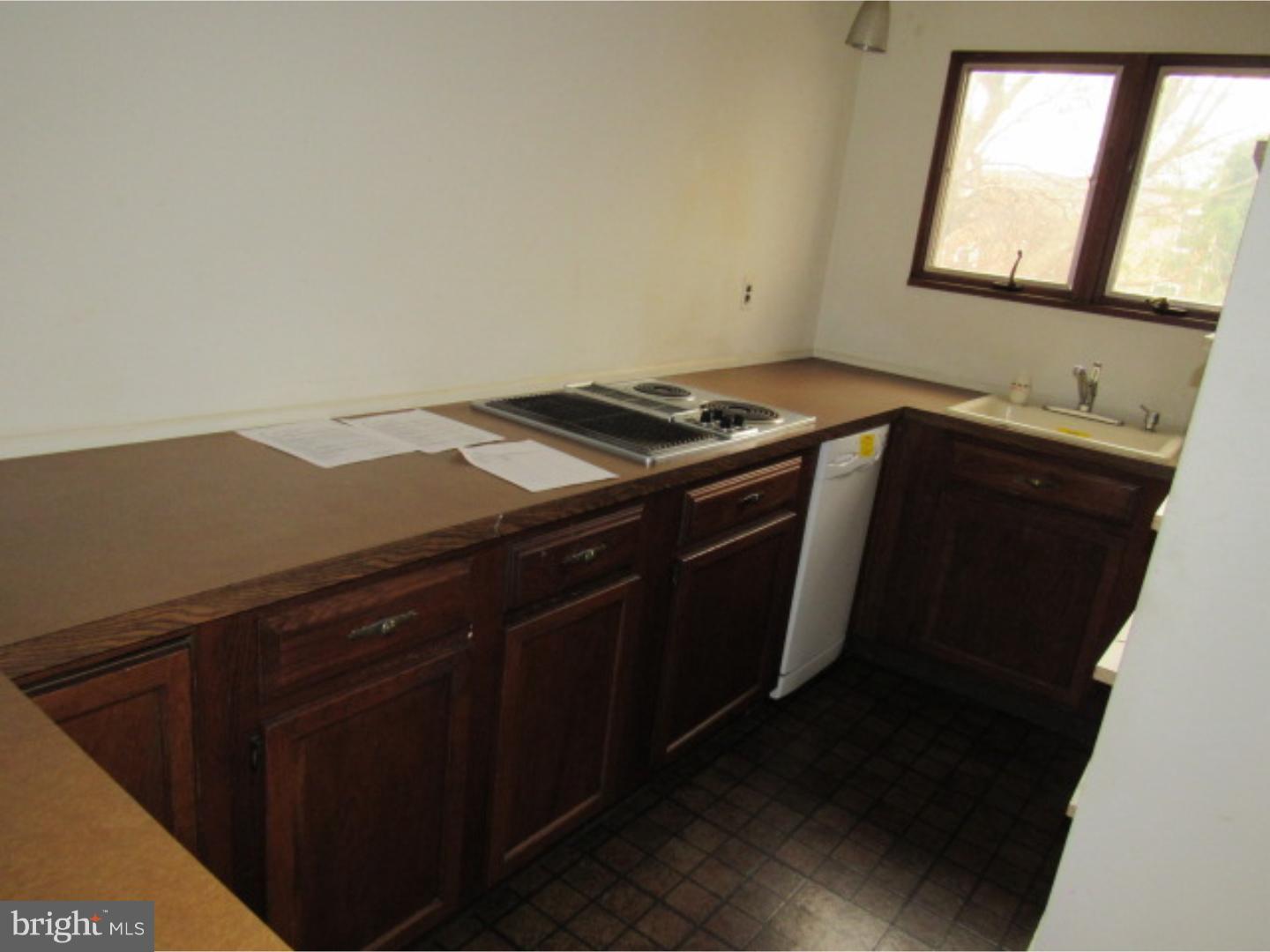 6979 Guilford Road Upper Darby, PA 19082 - Photo 6 of 16