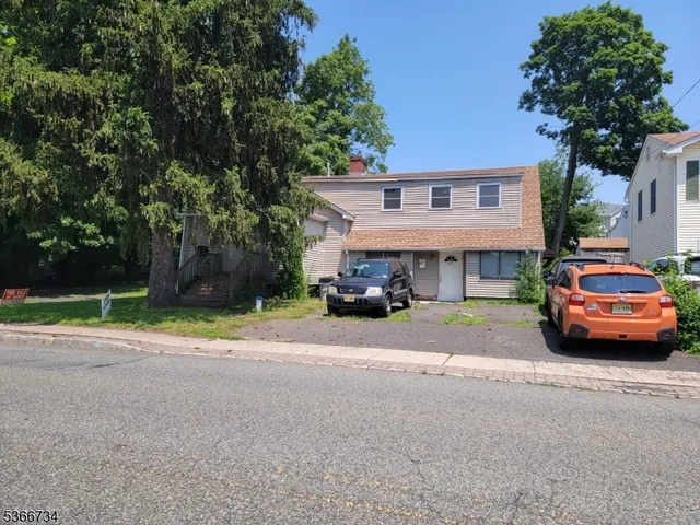 $2,000 | 223 Halsey Road, Unit 1, Parsippany, NJ 07054