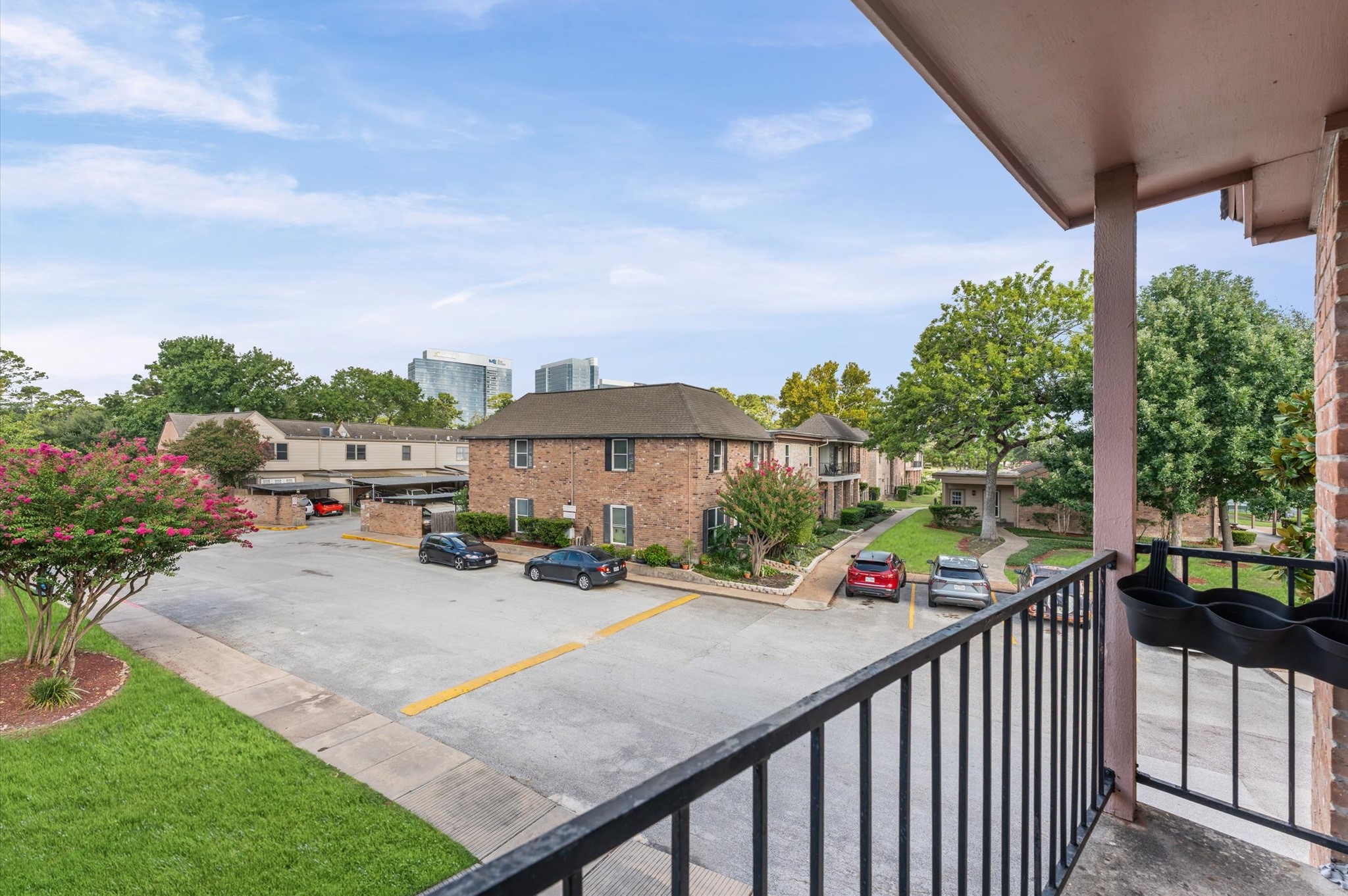 830 Threadneedle Street, Unit 240 Houston, TX 77079 - Photo 14 of 24 2nd story balcony.
