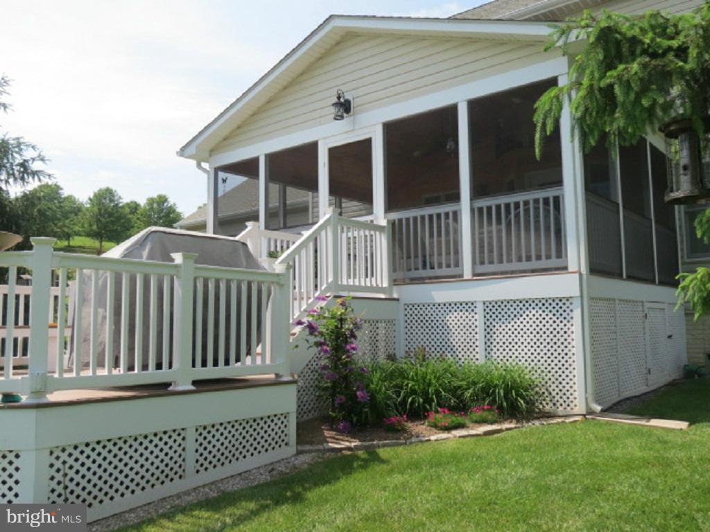 6133 Yorktown Road Mount Airy, MD 21771 - Photo 4 of 30 Exterior Rear