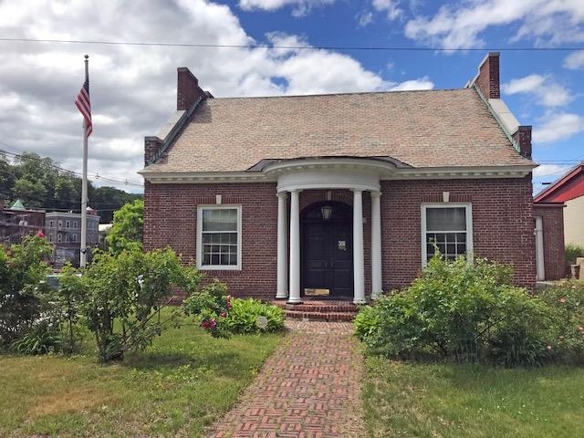 18 Bridge Street Rockingham, VT 05101 - Photo 2 of 27
