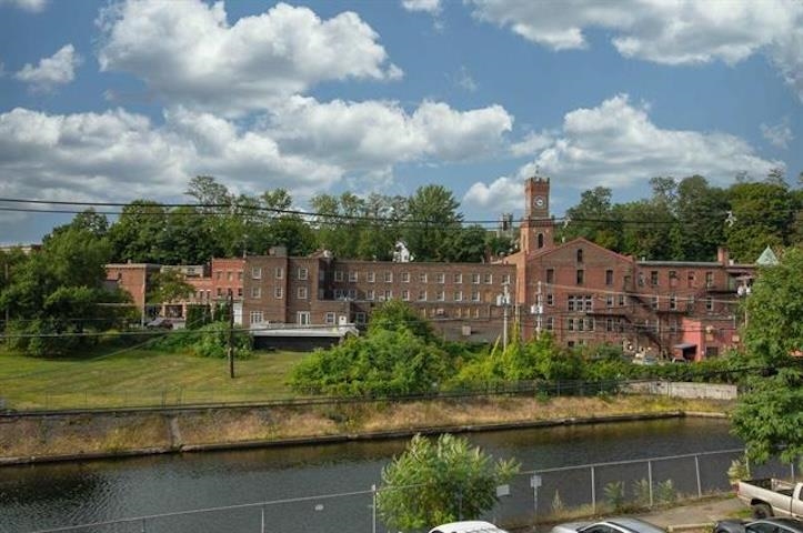 18 Bridge Street Rockingham, VT 05101 - Photo 8 of 27