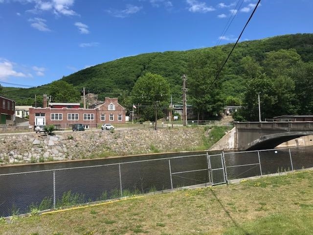 18 Bridge Street Rockingham, VT 05101 - Photo 9 of 27