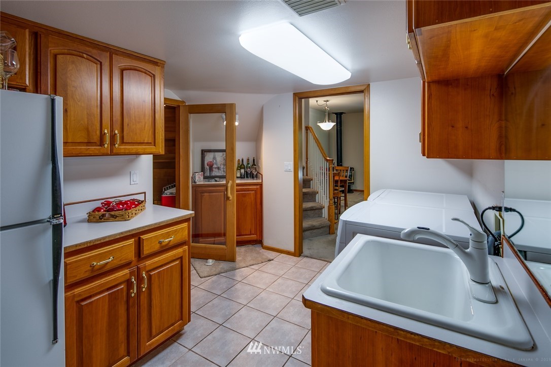 2395 Burk Road Blaine, WA 98230 - Photo 20 of 25