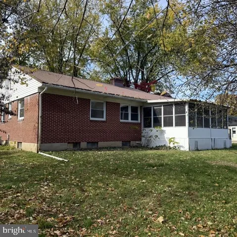 $2,100 | 43 Central Boulevard, Camp Hill, PA 17011