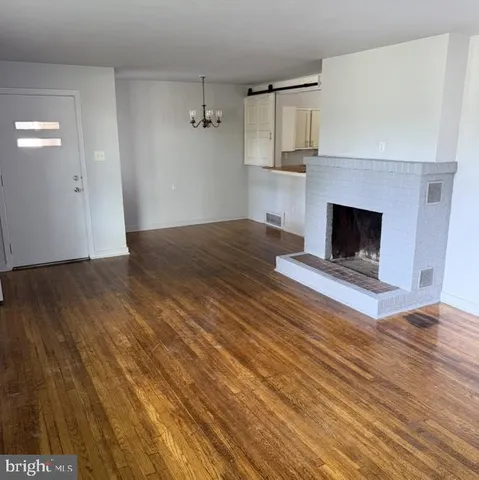 $2,100 | 43 Central Boulevard, Camp Hill, PA 17011