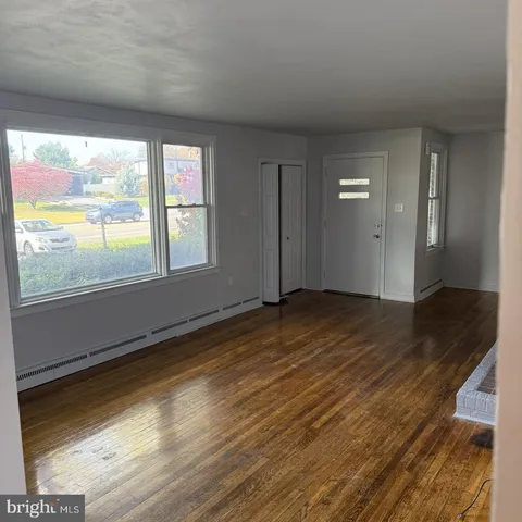 $2,100 | 43 Central Boulevard, Camp Hill, PA 17011