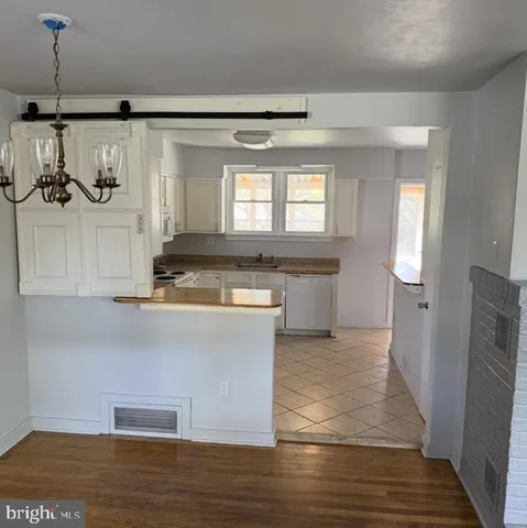 $2,100 | 43 Central Boulevard, Camp Hill, PA 17011