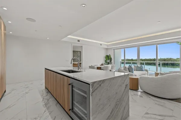 $7,000 | 1020 Sunset Point Road, Unit 310, Clearwater, FL 33755