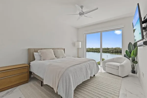 $7,000 | 1020 Sunset Point Road, Unit 310, Clearwater, FL 33755