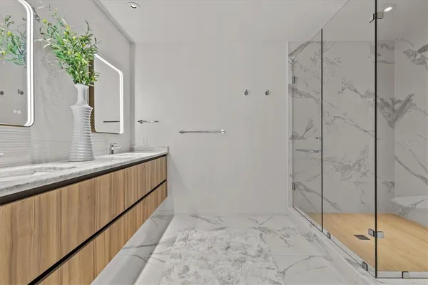 $7,000 | 1020 Sunset Point Road, Unit 310, Clearwater, FL 33755