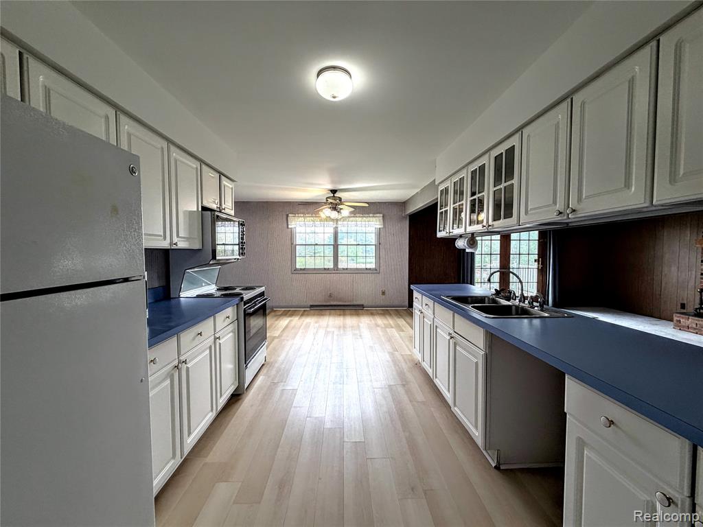 8079 Farley Road Pinckney, MI 48169 - Photo 10 of 43