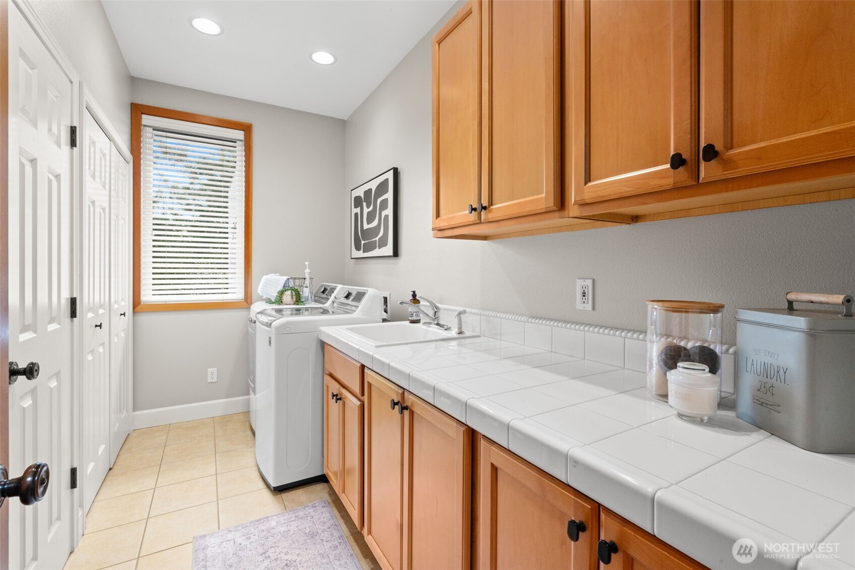 9 Southwest 3 Tree Point Lane Burien, WA 98166 - Photo 32 of 39