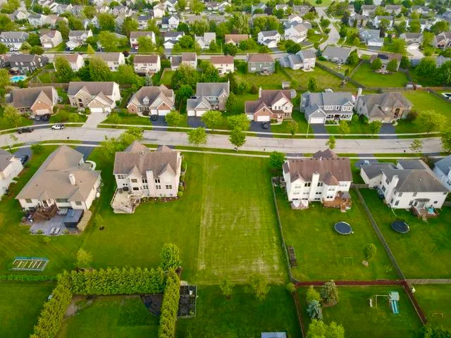 $65,000 | 5259 Greenshire Circle, Lake In The Hills, IL 60156