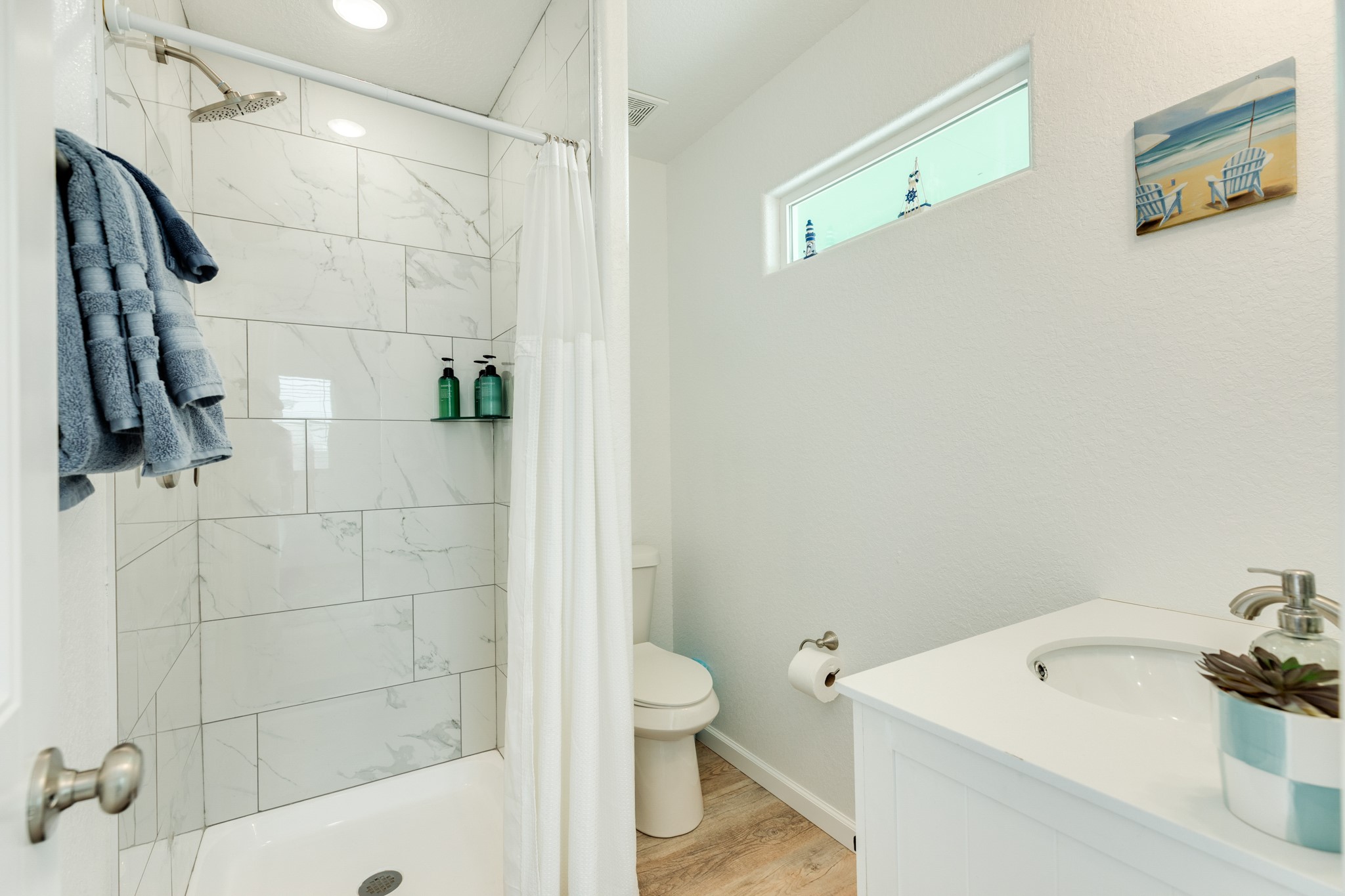 344 Thunder Road Surfside Beach, TX 77541 - Photo 27 of 40 With showers