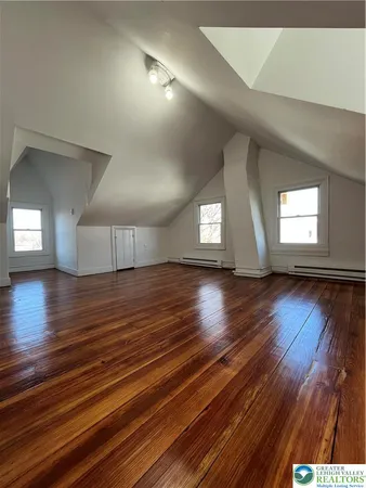 $2,295 | 1214 Spruce Street, Easton, PA 18042