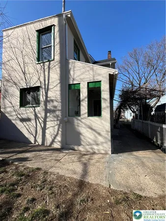 $2,295 | 1214 Spruce Street, Easton, PA 18042