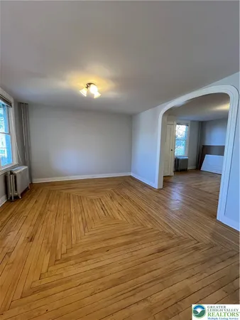 $2,295 | 1214 Spruce Street, Easton, PA 18042