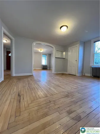 $2,295 | 1214 Spruce Street, Easton, PA 18042