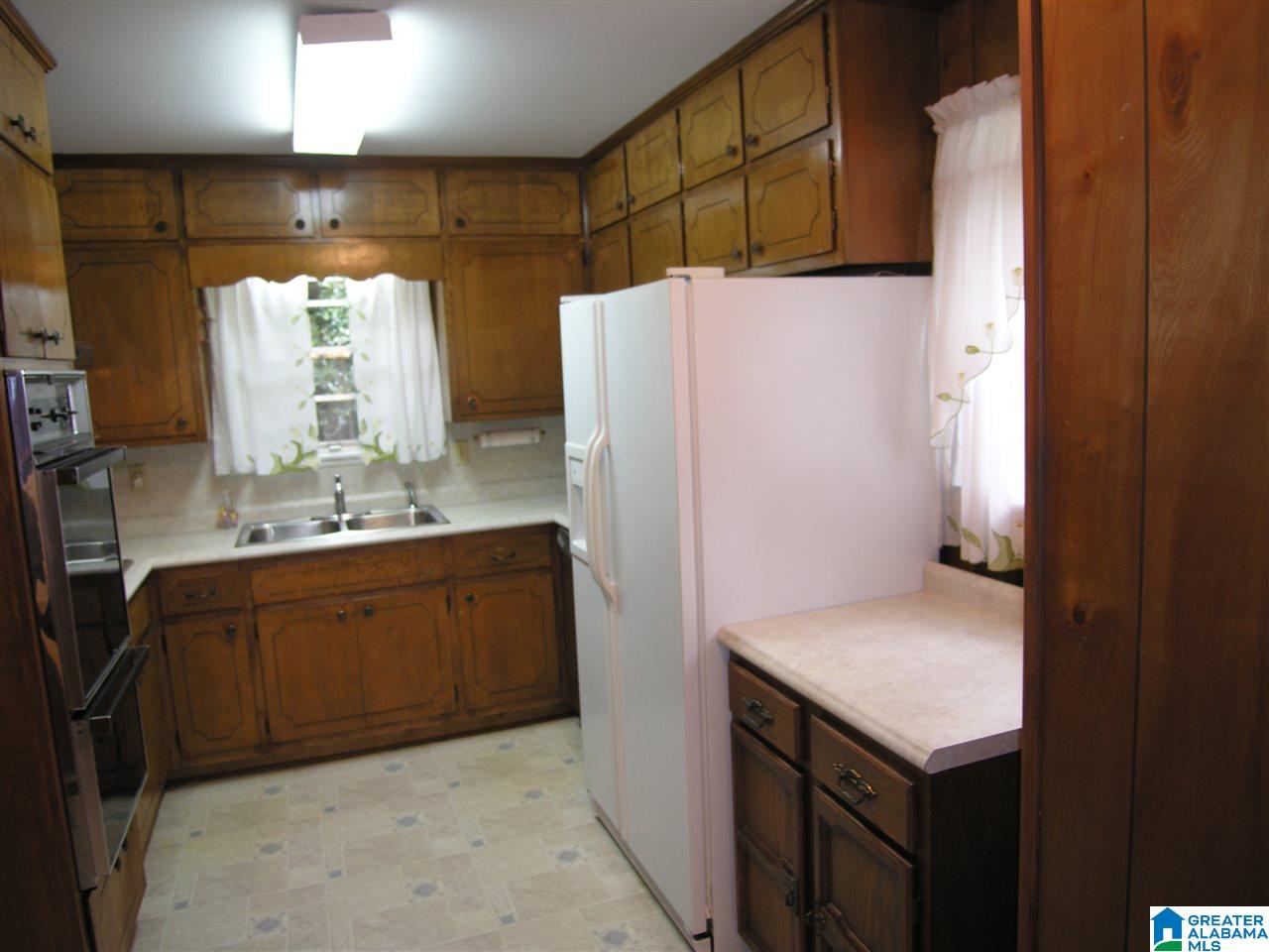1544 Saulter View Road Birmingham, AL 35209 - Photo 11 of 39