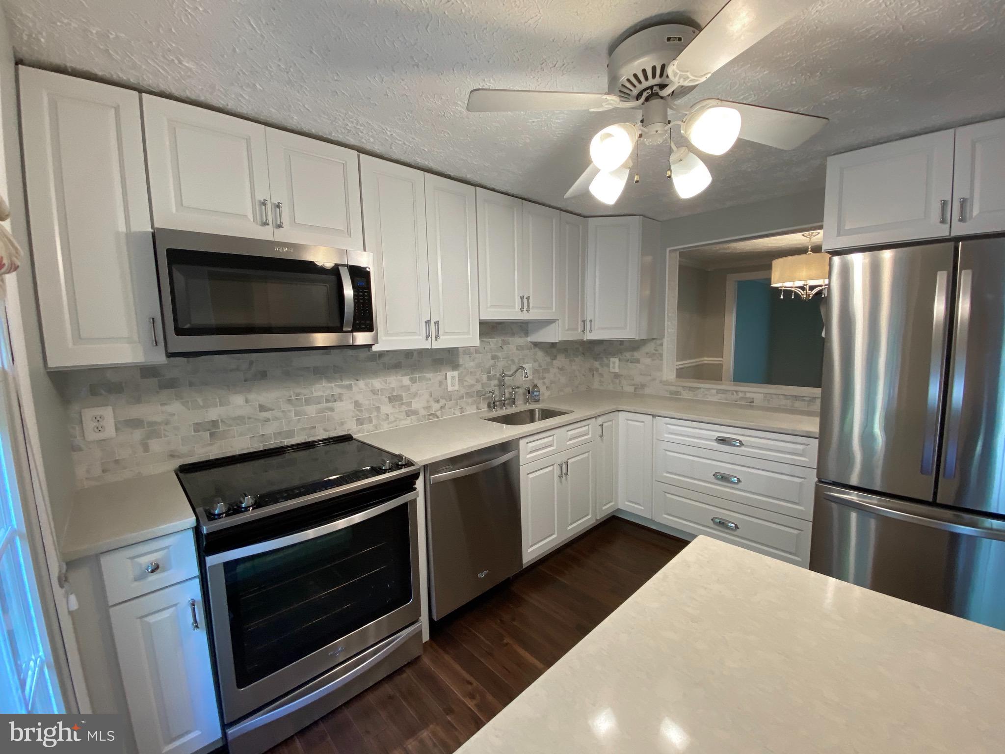 10964 Harpers Square Court Reston, VA 20191 - Photo 10 of 34 Gallery Image 10