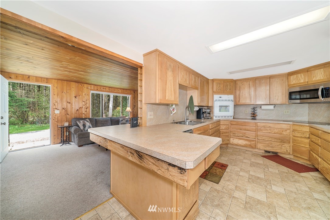 372 Dluhosh Road Onalaska, WA 98570 - Photo 13 of 25 Gallery Image 13