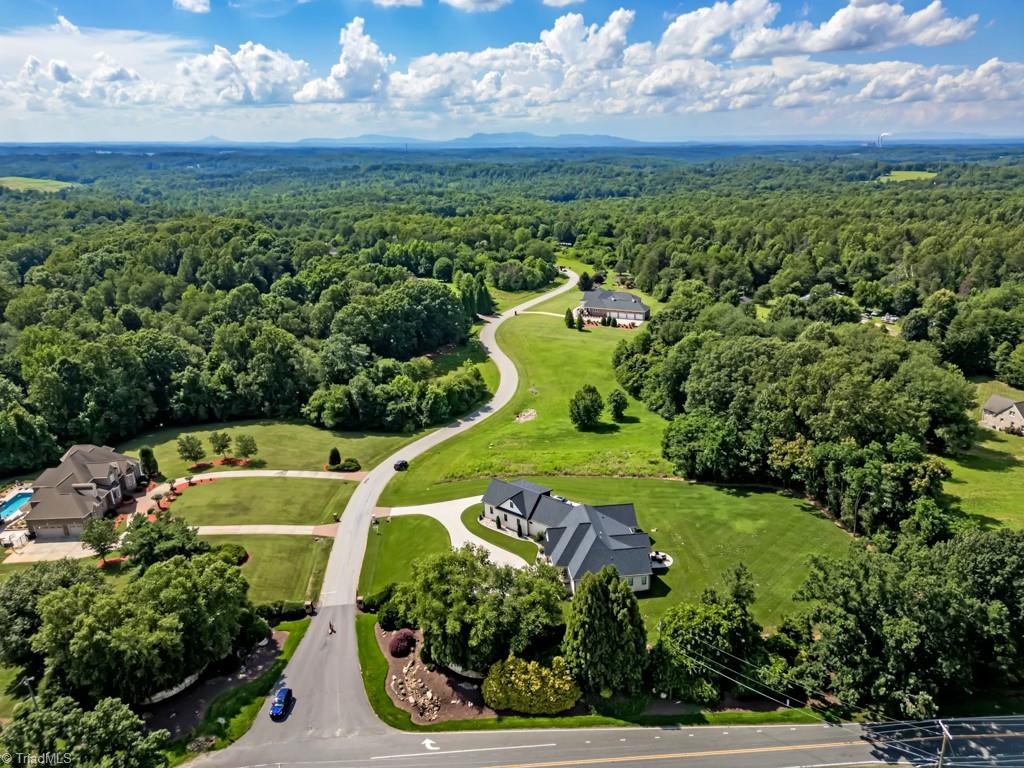 7300 Hidden View Drive Oak Ridge, NC 27310 - Photo 8 of 49 Gallery Image 8