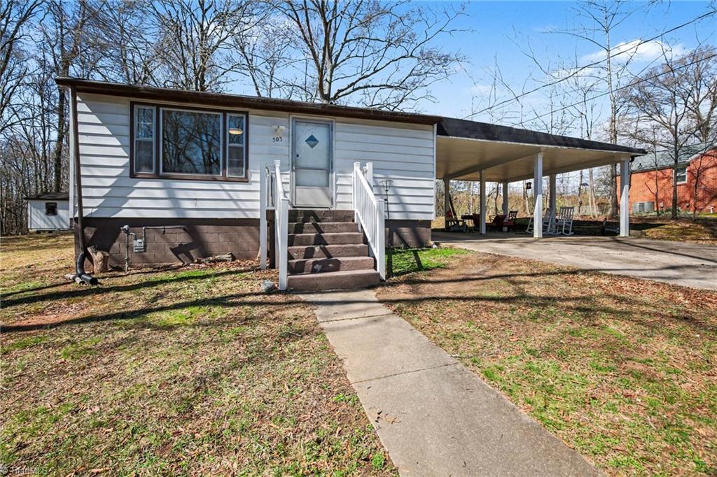 503 Cedar Street Eden, NC 27288 - Photo 2 of 25