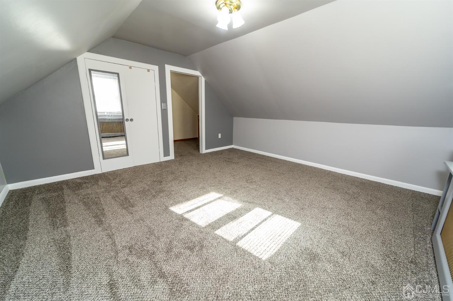 142 Weiss Terrace Raritan, NJ 08869 - Photo 20 of 29