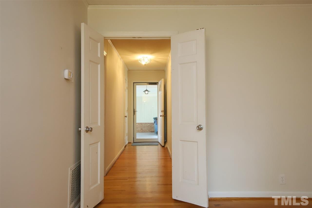 3909 Hope Valley Road Durham, NC 27707 - Photo 4 of 27 Gallery Image 4