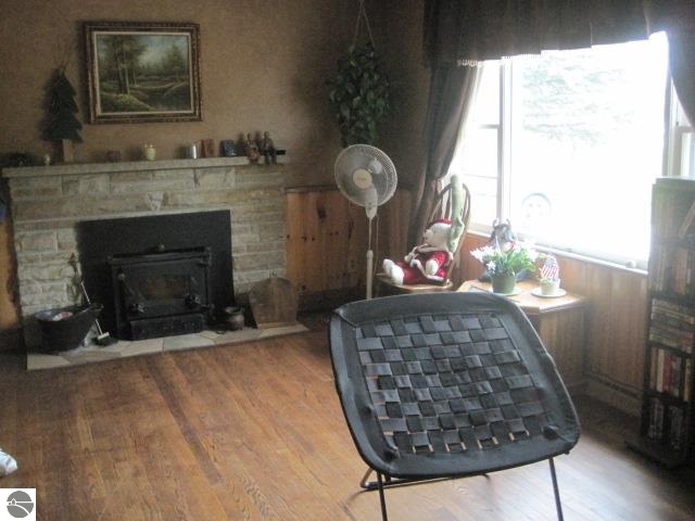 4730 North State Road Alma, MI 48801 - Photo 4 of 21 1792702-3.JPG