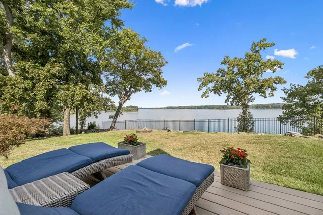 $2,099,000 | 220 Waterview Drive, Hendersonville, TN 37075
