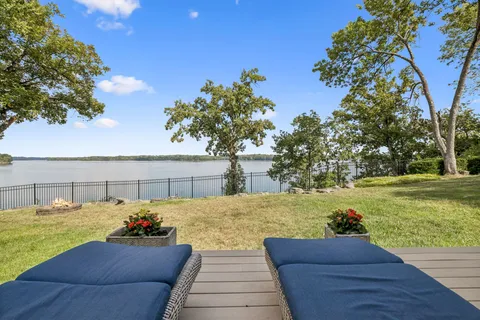 $2,099,000 | 220 Waterview Drive, Hendersonville, TN 37075