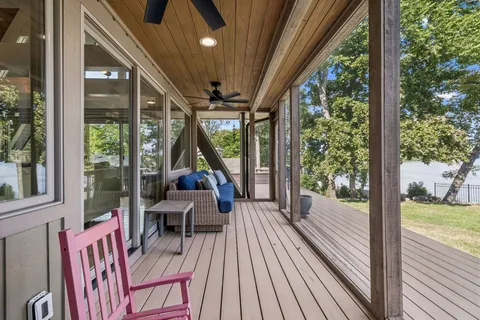 $2,099,000 | 220 Waterview Drive, Hendersonville, TN 37075