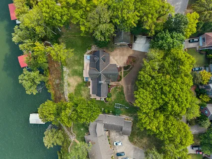 $2,099,000 | 220 Waterview Drive, Hendersonville, TN 37075