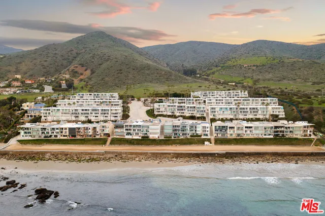 $1,700,000 | 11918 Whitewater Lane, Malibu, CA 90265