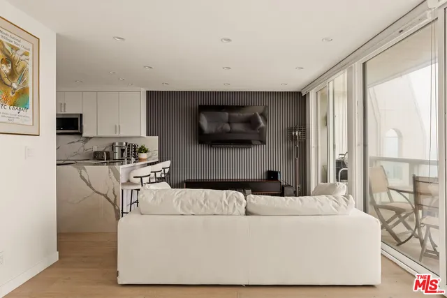 $1,700,000 | 11918 Whitewater Lane, Malibu, CA 90265