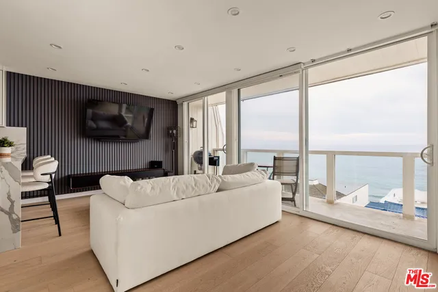 $1,700,000 | 11918 Whitewater Lane, Malibu, CA 90265