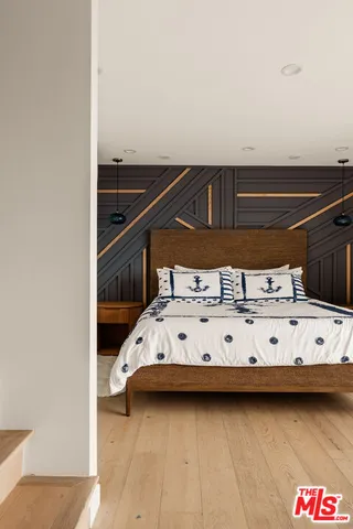 $1,700,000 | 11918 Whitewater Lane, Malibu, CA 90265